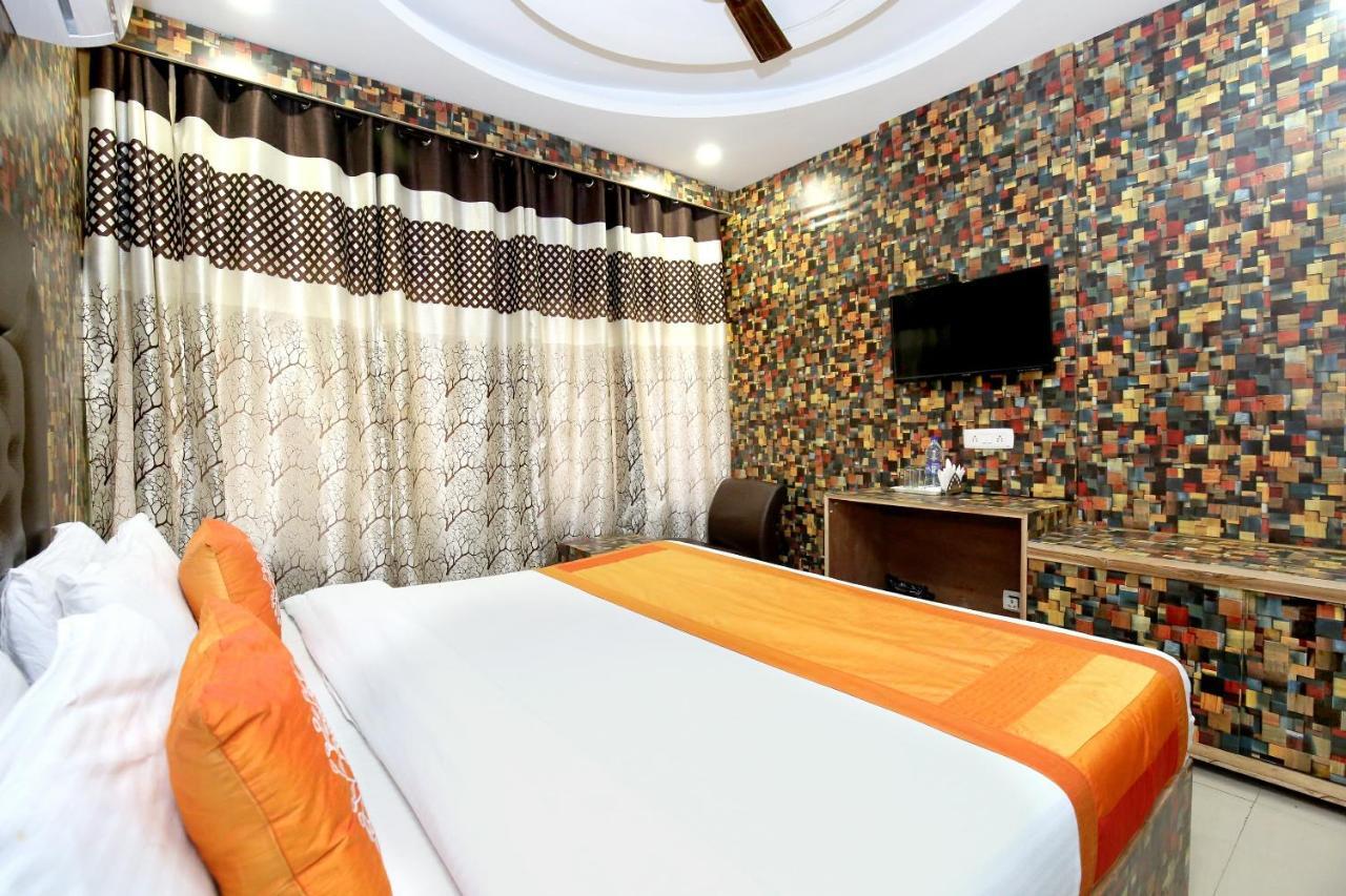 Oyo 8622 Hotel Grand Inn Chandīgarh Exteriör bild